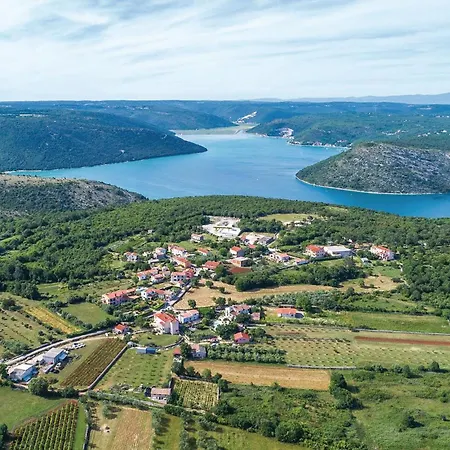 In Krnica With Kitchen Prázdninový dům Peruški