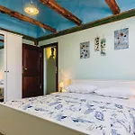Four-bedroom With Sea View In