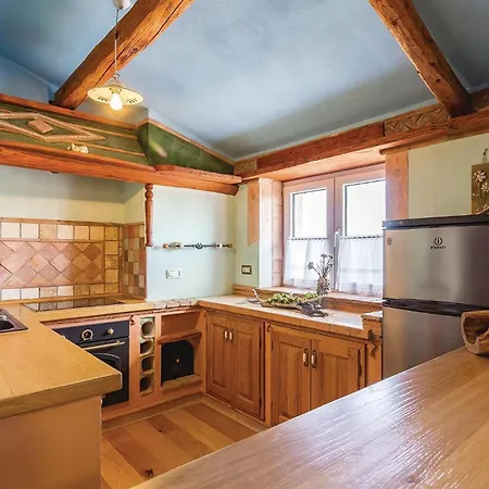 بيت للعطل Four-bedroom With Sea View In كرينكا