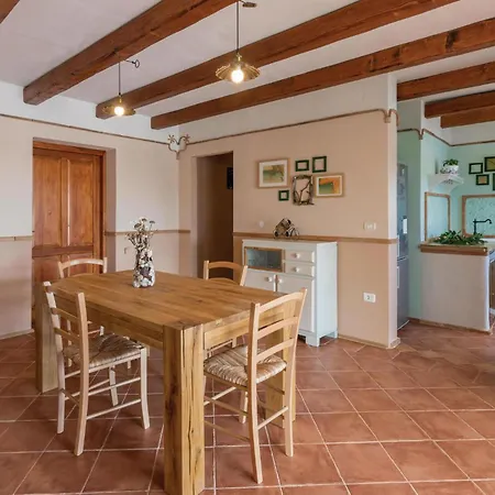Four-bedroom With Sea View In